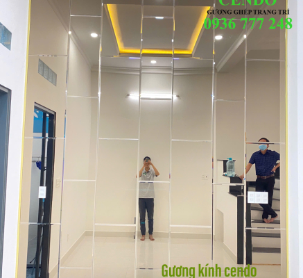 Kính Trang Trí Mẫu Mới